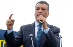 Opinion: Will California Democrat leaders swap their top candidates?